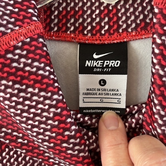 Nike Pro dry fit turtleneck long sleeves solid red sleeves red pattern size L - Picture 3 of 12